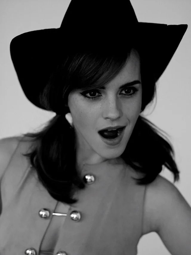 EmTbXJDv Imagine CEI and Pegging by Emma Watson 06.jpg